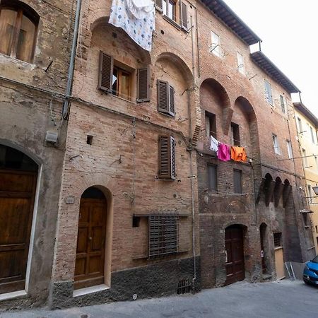 Casa Onda - Nel Cuore Della Contrada Siena Exterior photo